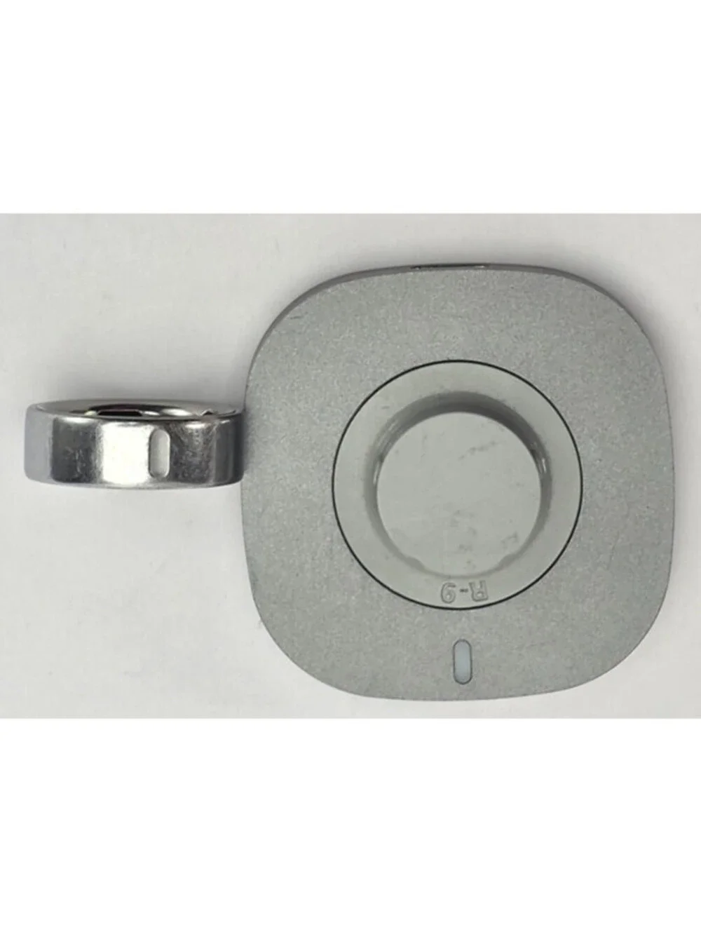 Oura Ring Gen4 Silver Size 9 Smart Fitness Ring w/ Charger USB-C Box Tested